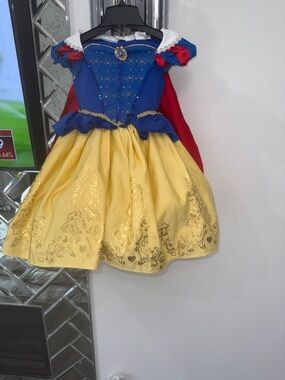 Disney Classic Princess Snow White Kids Costume Dress with detachable cape